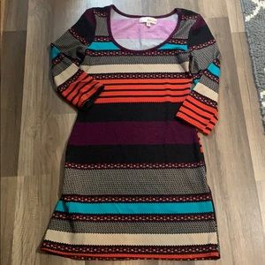 3/4 LENGTH SLEEVE MINI STRETCH DRESS